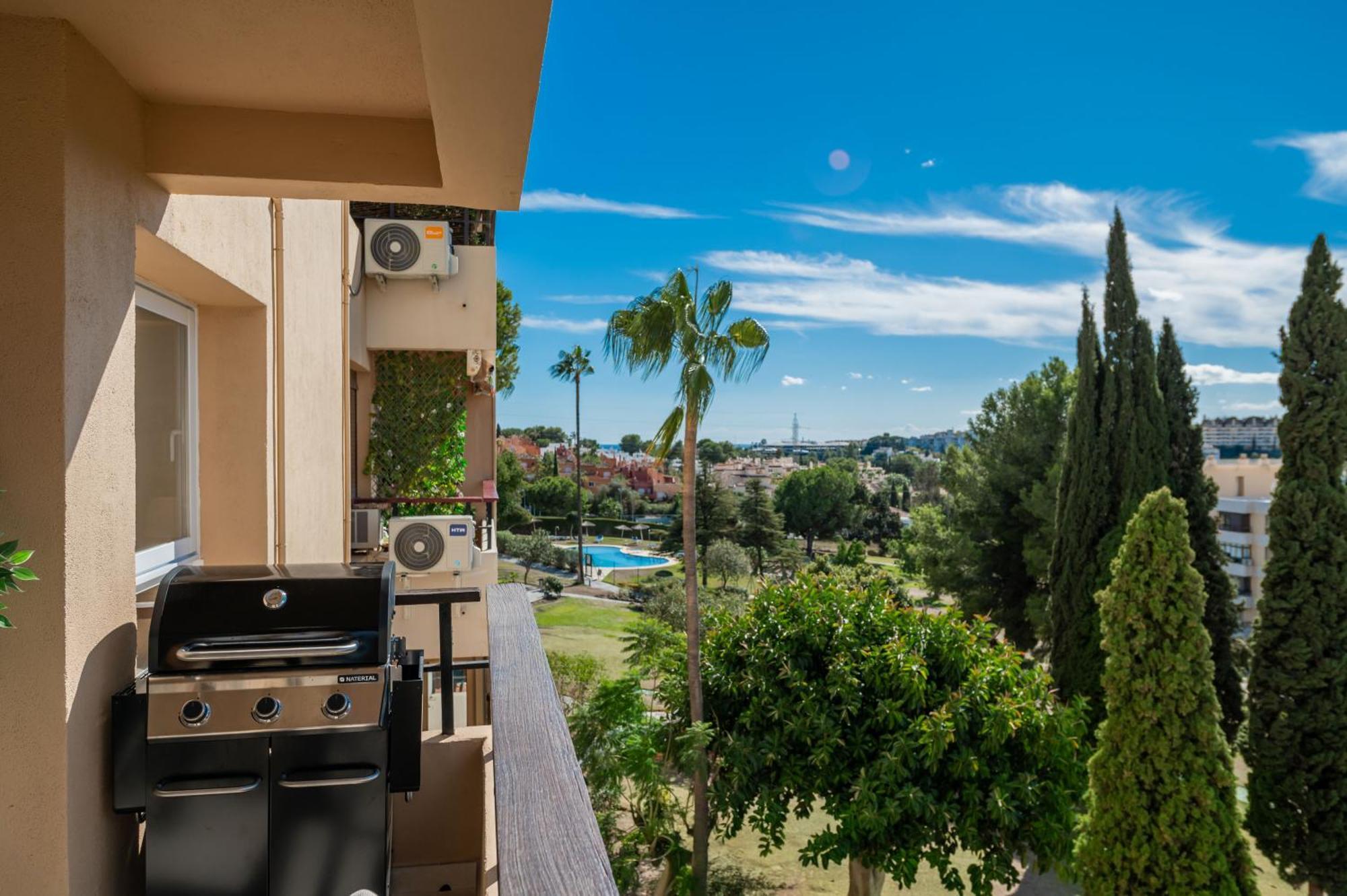 Newly Renovated Sunlit 3bdrm With Stunning Views * Marbella